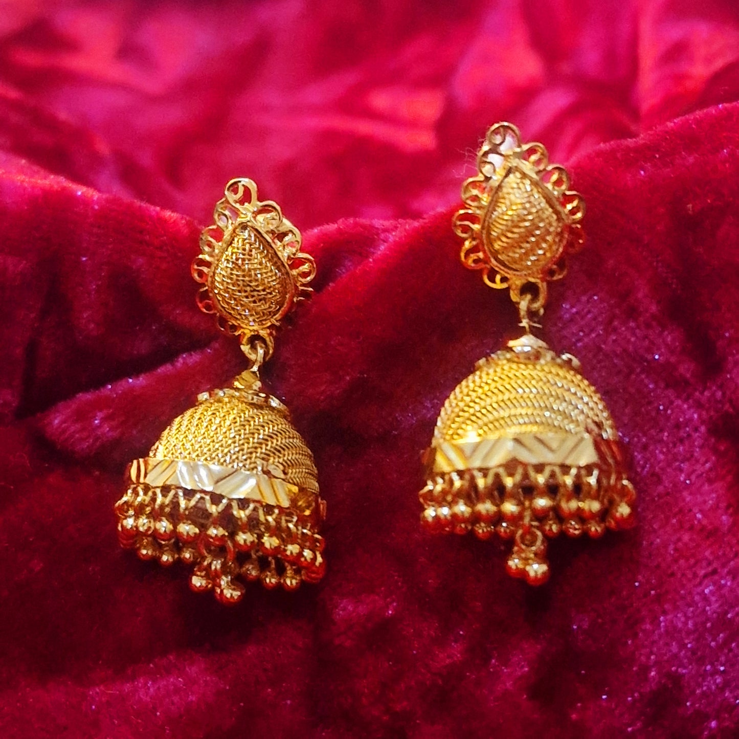 Gold Small jhumka