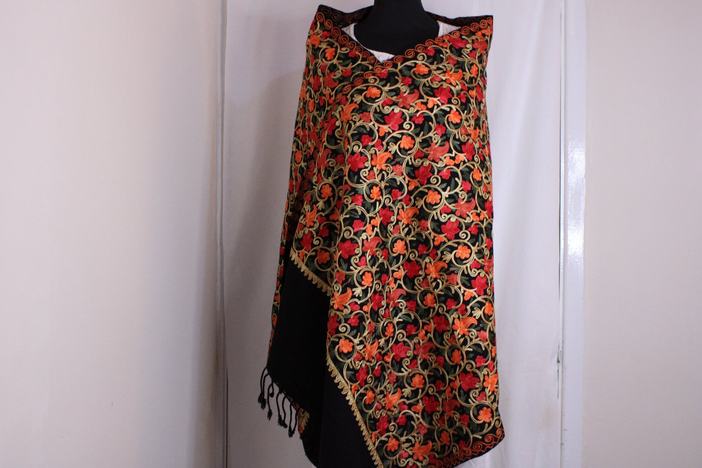 Kashmiri aari Embroidery Stole